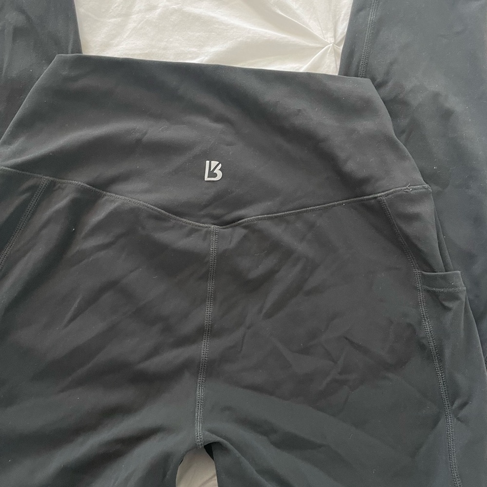 BuffBunny women’s Green/Charcoal Leggings